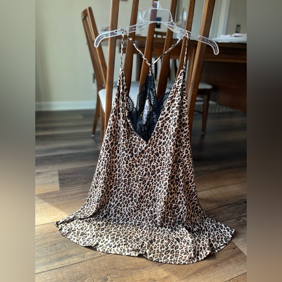 Apt 9 leopard print/ black lace nightgown in size 2X! Adjustable straps! Pretty - Picture 5 of 9